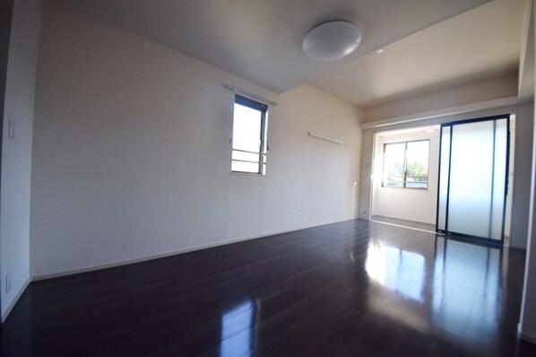 オークランド フィオーレの物件内観写真